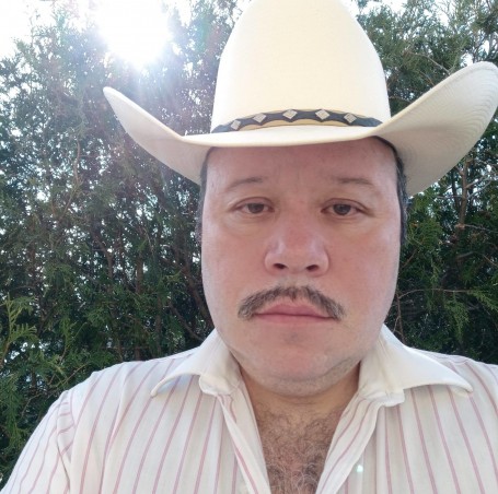 Jose, 51, Casco