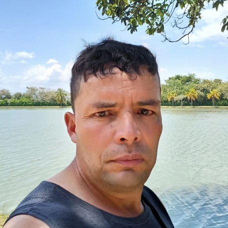 Víctor Manuel, 52, Ibague