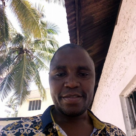 Sebastian, 39, Mombasa