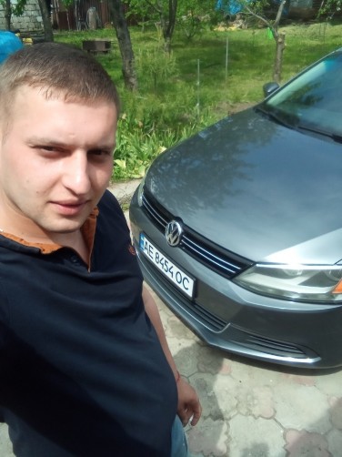 Dmitriy, 26, Yuzhne