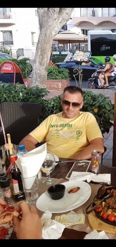 Miroslav, 41, Valletta