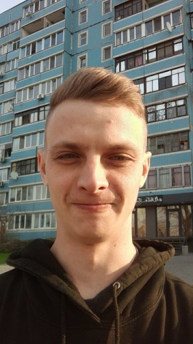 Дмитрий, 26, Karlivka