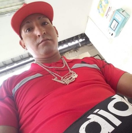 Ricardito, 34, Coca
