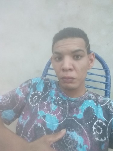 Paulo, 21, Salvador