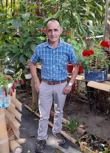 Carlos, 58, Armenia
