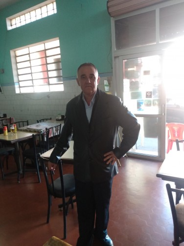 Valdomiro, 62, Porto Alegre