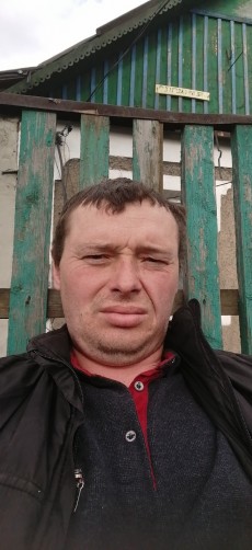 Mihail, 37, Rivne