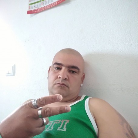 José António, 43, Carnaxide