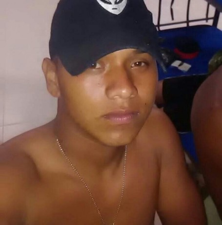 Héctor Luis Osorio, 23, Buenaventura