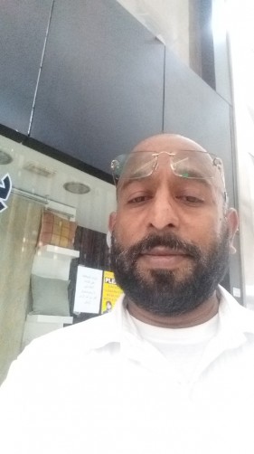 Mufazzal, 46, Kuwait City
