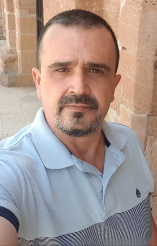Jose Luis, 45, Granada