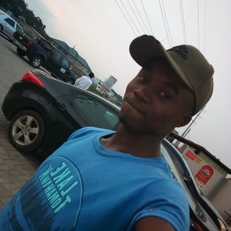 Emmanuel, 26, Takoradi