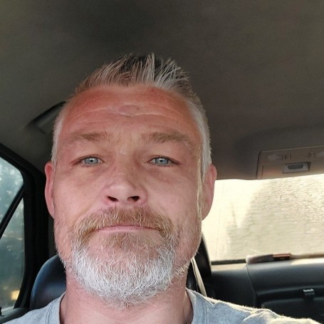 Robert, 40, Fair Oaks