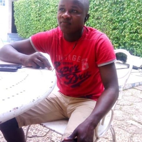 Lizarasu Leon, 30, Yaounde