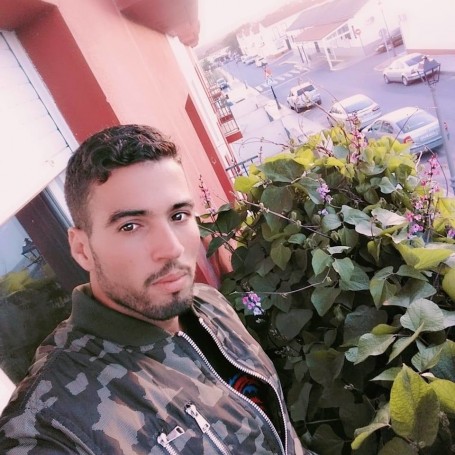 Abdrahim, 29, Palos de la Frontera