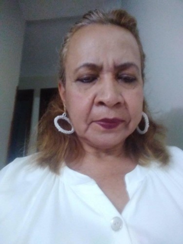 Leonor, 56, Bogota