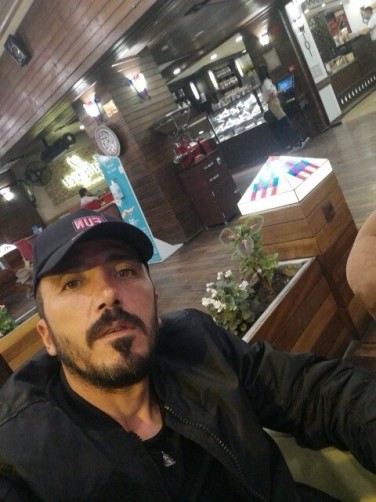 Özcan, 40, Gubakha