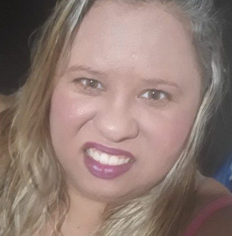 Aline, 45, Belo Horizonte