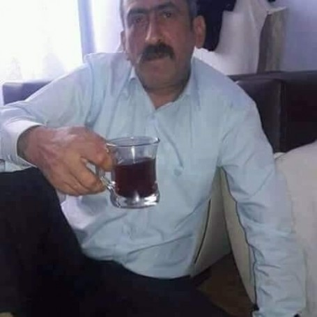 Metin, 28, Karacabey