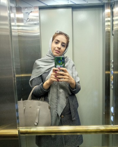 Dornaz, 23, Tehran