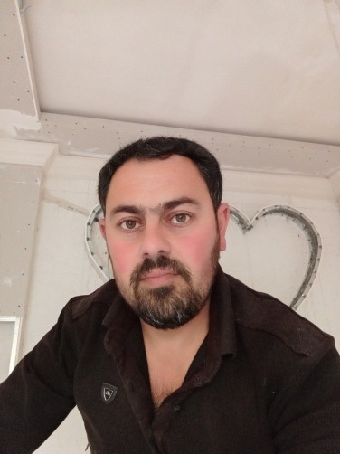 Sadi, 39, Barda