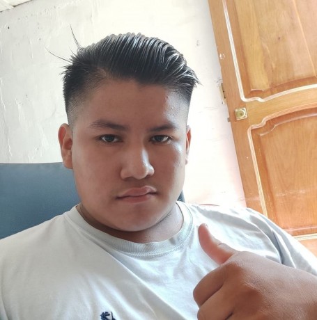 Ney Erwin, 19, Tarapoto