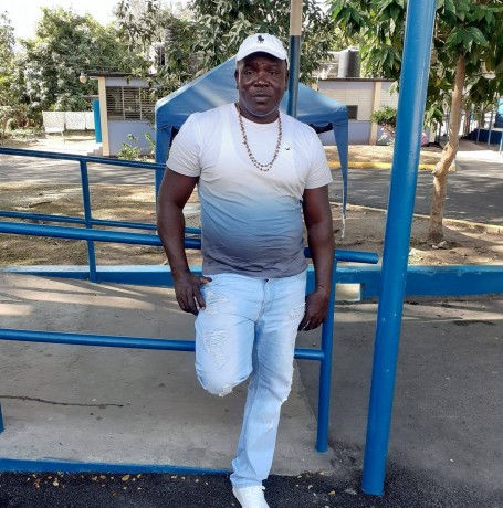 Ian, 53, Montego Bay