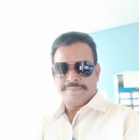 Satish, 56, Bujumbura