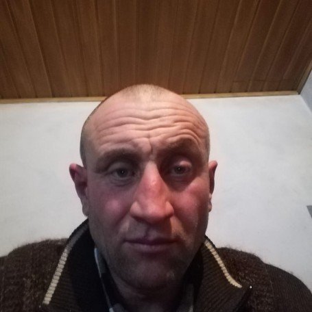 Василь, 39, Khust