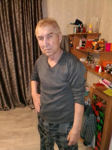 Stepan, 59, Zhireken