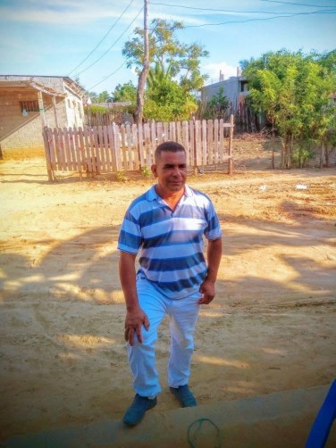 Manuel, 48, Bogota