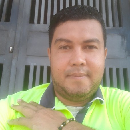 Carlos, 38, Araure
