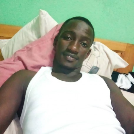 Boye, 31, Libreville
