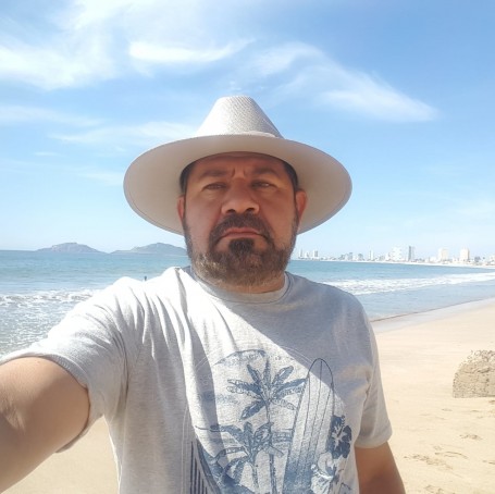 Benjamín, 55, Mazatlan