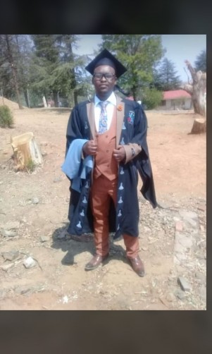 Karabo, 28, Maseru