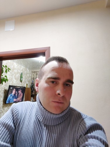 YUriy, 36, Elektrostal