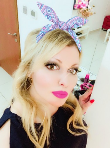 Larisa, 46, Dubai