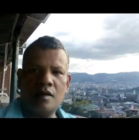 Eliber, 49, Bogota