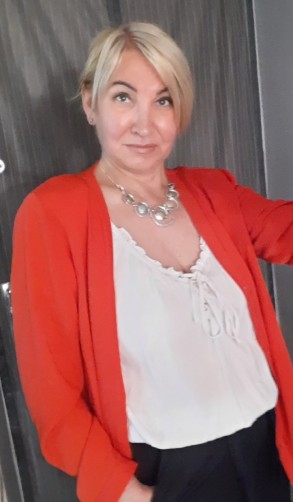 Олена, 57, Kharkiv