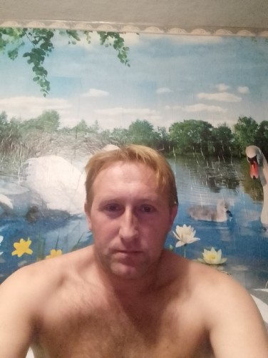 Толя, 37, Nikopol