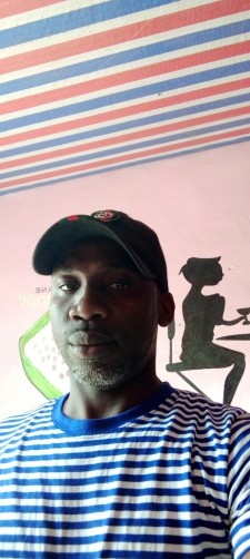 Chris, 39, Bissau