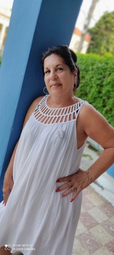 Ileana, 63, Havana