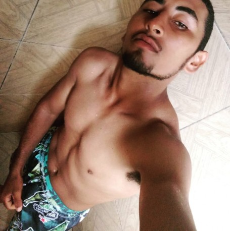 Ricardo, 25, Mata de Sao Joao