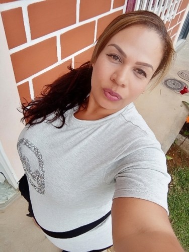 Diaba, 41, Medellin