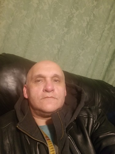 Robert, 50, Kirkland