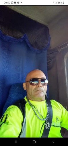 José, 53, Curitiba