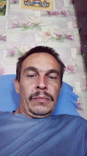 Леонид, 40, Tselinnoye