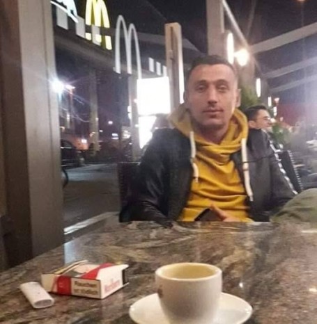 Ekrem, 26, Tirana