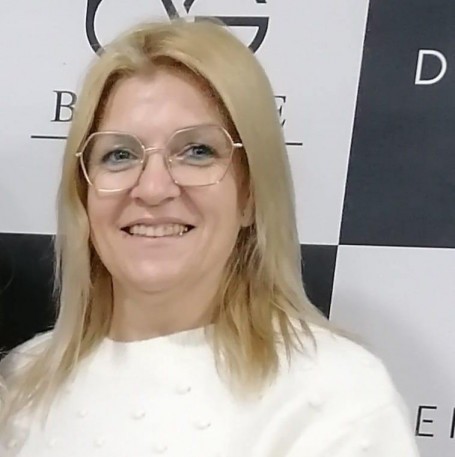 Marlene, 45, Braga