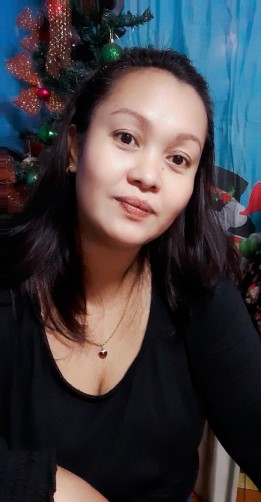 Florife, 38, Quezon City